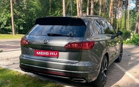 Volkswagen Touareg III, 2021 год, 5 900 000 рублей, 2 фотография