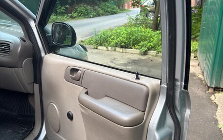 Dodge Caravan IV, 2002 год, 439 000 рублей, 27 фотография