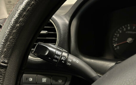 KIA Carens III (RP), 2009 год, 750 000 рублей, 17 фотография