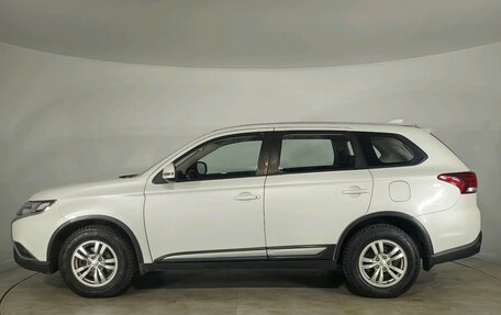 Mitsubishi Outlander III рестайлинг 3, 2020 год, 1 999 000 рублей, 8 фотография