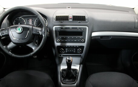 Skoda Octavia, 2011 год, 625 000 рублей, 9 фотография