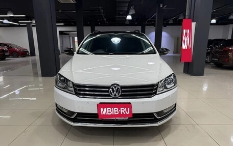 Volkswagen Passat B7, 2011 год, 1 060 000 рублей, 2 фотография