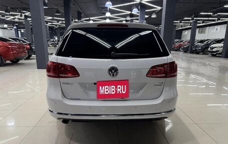 Volkswagen Passat B7, 2011 год, 1 060 000 рублей, 5 фотография