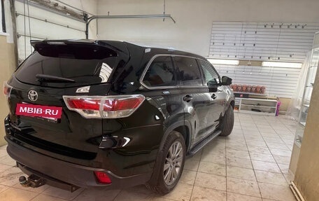 Toyota Highlander III, 2014 год, 2 550 000 рублей, 8 фотография