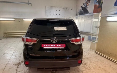 Toyota Highlander III, 2014 год, 2 550 000 рублей, 7 фотография