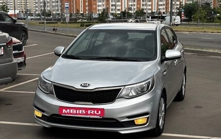 KIA Rio III рестайлинг, 2016 год, 1 050 000 рублей, 2 фотография