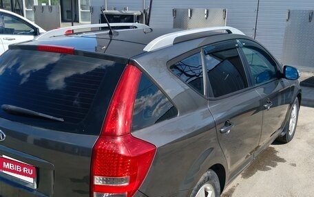 KIA cee'd I рестайлинг, 2011 год, 800 000 рублей, 3 фотография