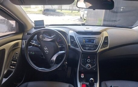 Hyundai Elantra V, 2015 год, 870 000 рублей, 4 фотография