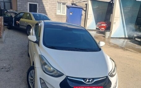 Hyundai Elantra V, 2015 год, 870 000 рублей, 2 фотография