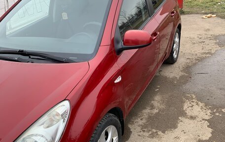 Hyundai i20 IB рестайлинг, 2010 год, 680 000 рублей, 4 фотография