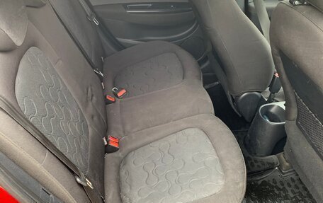 Hyundai i20 IB рестайлинг, 2010 год, 680 000 рублей, 13 фотография