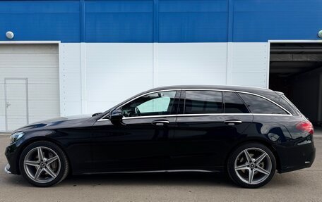 Mercedes-Benz C-Класс, 2017 год, 1 850 000 рублей, 7 фотография