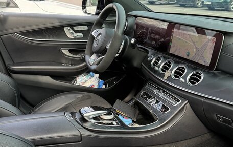 Mercedes-Benz E-Класс, 2018 год, 3 400 000 рублей, 6 фотография