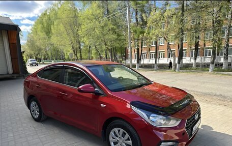 Hyundai Solaris II рестайлинг, 2018 год, 825 000 рублей, 12 фотография