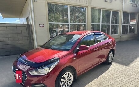 Hyundai Solaris II рестайлинг, 2018 год, 825 000 рублей, 11 фотография