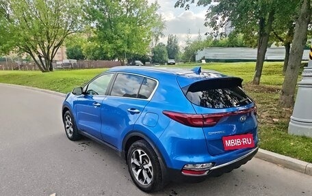 KIA Sportage IV рестайлинг, 2020 год, 2 300 000 рублей, 3 фотография