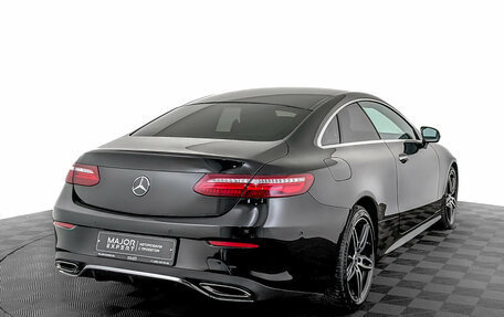 Mercedes-Benz E-Класс, 2020 год, 4 070 000 рублей, 5 фотография