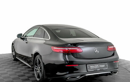 Mercedes-Benz E-Класс, 2020 год, 4 070 000 рублей, 7 фотография