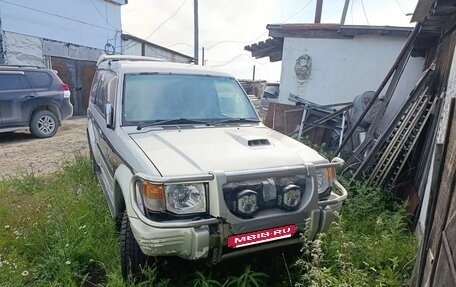 Mitsubishi Pajero III рестайлинг, 1996 год, 350 000 рублей, 2 фотография