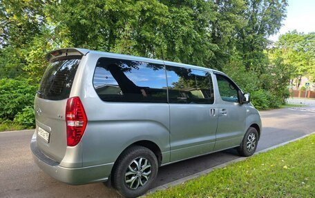Hyundai Grand Starex Grand Starex I рестайлинг 2, 2015 год, 2 550 000 рублей, 5 фотография