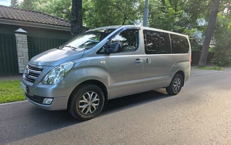 Hyundai Grand Starex Grand Starex I рестайлинг 2, 2015 год, 2 550 000 рублей, 14 фотография