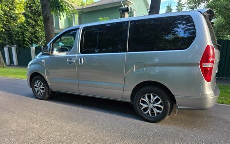 Hyundai Grand Starex Grand Starex I рестайлинг 2, 2015 год, 2 550 000 рублей, 29 фотография