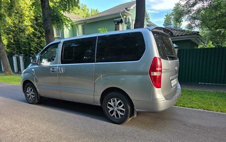 Hyundai Grand Starex Grand Starex I рестайлинг 2, 2015 год, 2 550 000 рублей, 27 фотография