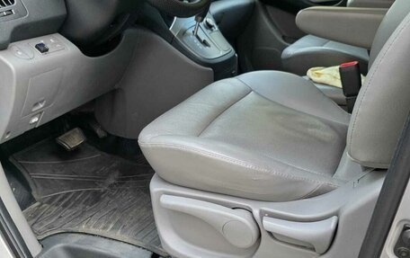 Hyundai Grand Starex Grand Starex I рестайлинг 2, 2015 год, 2 550 000 рублей, 24 фотография