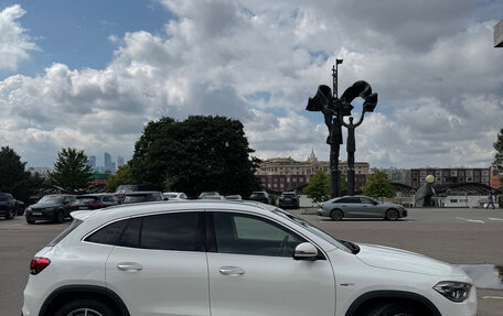 Mercedes-Benz GLA AMG, 2022 год, 5 500 000 рублей, 2 фотография