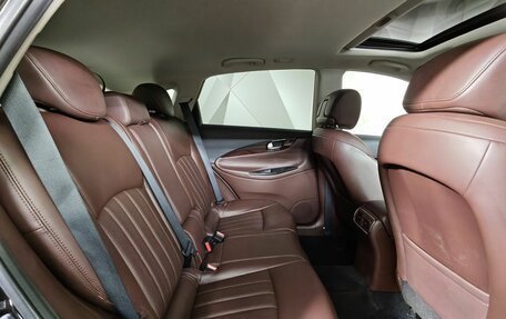 Infiniti QX50 I рестайлинг, 2016 год, 2 115 000 рублей, 16 фотография