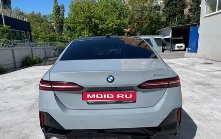 BMW 5 серия, 2023 год, 8 000 000 рублей, 3 фотография