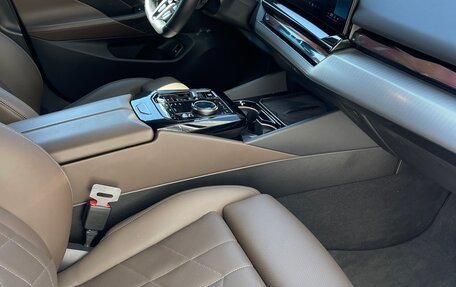 BMW 5 серия, 2023 год, 8 000 000 рублей, 24 фотография