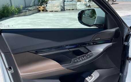BMW 5 серия, 2023 год, 8 000 000 рублей, 23 фотография