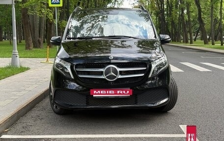 Mercedes-Benz V-Класс, 2020 год, 7 550 000 рублей, 2 фотография