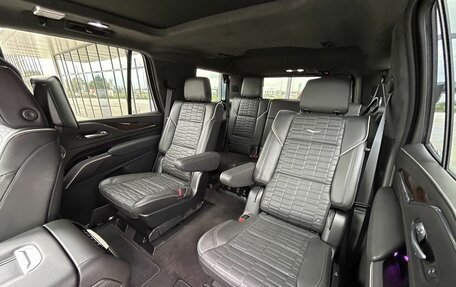 Cadillac Escalade V, 2023 год, 11 900 000 рублей, 23 фотография