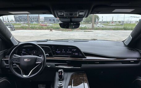 Cadillac Escalade V, 2023 год, 11 900 000 рублей, 27 фотография