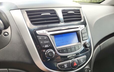 Hyundai Solaris II рестайлинг, 2013 год, 698 750 рублей, 10 фотография