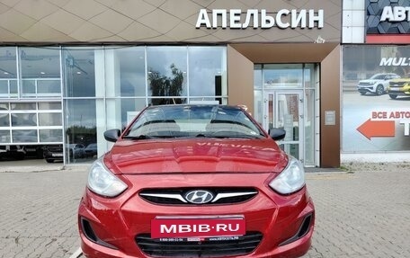 Hyundai Solaris II рестайлинг, 2013 год, 698 750 рублей, 2 фотография