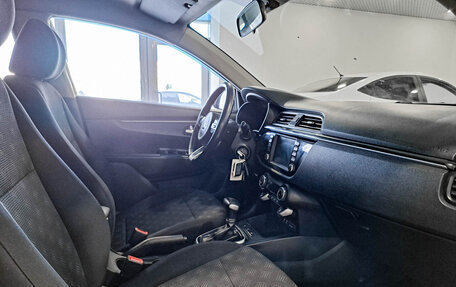 KIA Rio IV, 2017 год, 1 290 000 рублей, 15 фотография