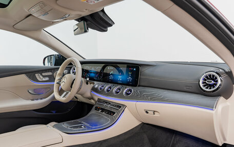 Mercedes-Benz E-Класс, 2022 год, 6 490 000 рублей, 11 фотография