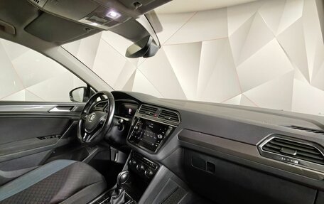 Volkswagen Tiguan II, 2020 год, 2 155 000 рублей, 13 фотография