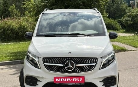 Mercedes-Benz V-Класс, 2018 год, 5 350 000 рублей, 2 фотография