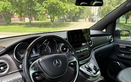 Mercedes-Benz V-Класс, 2018 год, 5 350 000 рублей, 8 фотография