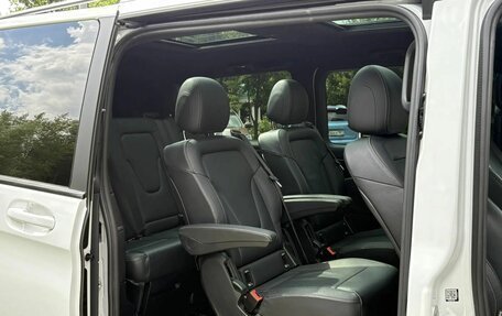 Mercedes-Benz V-Класс, 2018 год, 5 350 000 рублей, 14 фотография