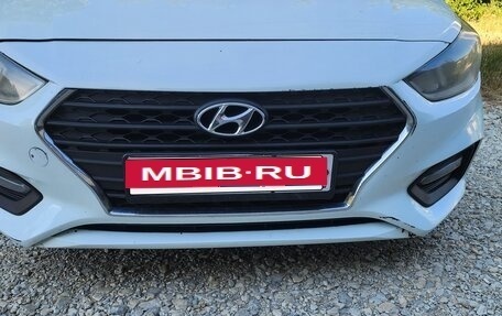 Hyundai Solaris II рестайлинг, 2019 год, 700 000 рублей, 2 фотография