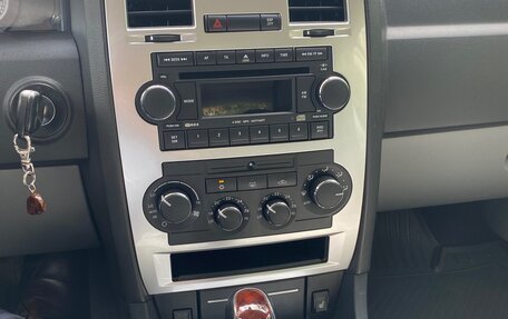 Chrysler 300C II, 2006 год, 2 000 000 рублей, 6 фотография