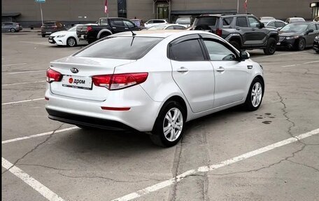 KIA Rio III рестайлинг, 2015 год, 820 000 рублей, 3 фотография