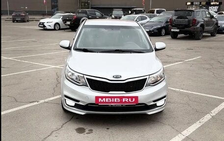 KIA Rio III рестайлинг, 2015 год, 820 000 рублей, 10 фотография
