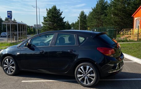 Opel Astra J, 2011 год, 600 000 рублей, 5 фотография