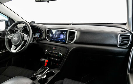 KIA Sportage IV рестайлинг, 2021 год, 2 049 000 рублей, 10 фотография